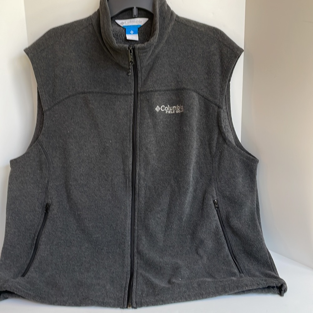 Columbia men’s fleece zip front open bottom vest size XL